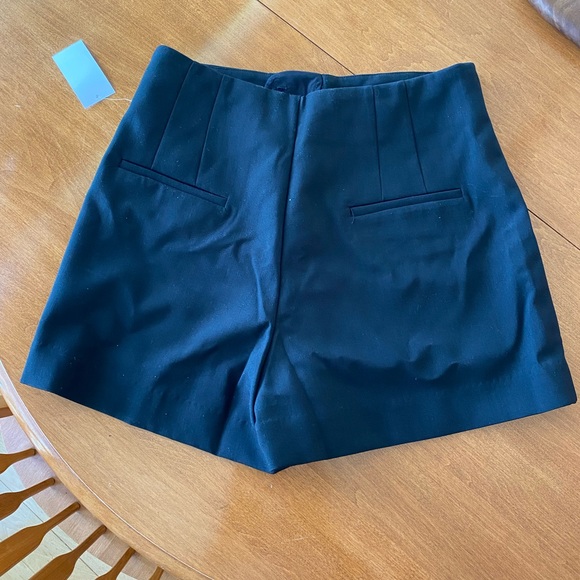 En Saison Shorts - Picture 6 of 6